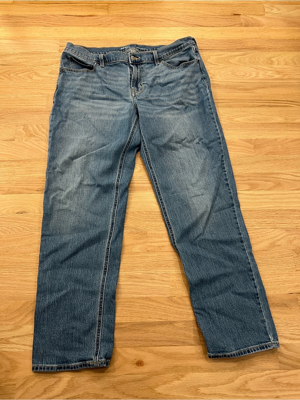 Old Navy women's Light Blue Relaxed Fit Jeans